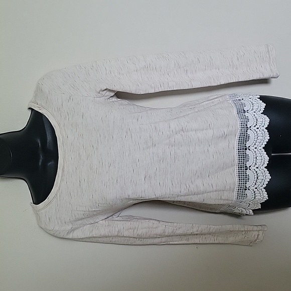 Chip & Pepper Sweatshirt with Crochet Detail - Picture 1 of 4